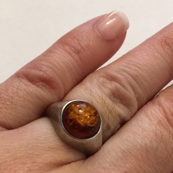 🍭SHELLY🍭Very old Artisan Amber ring in sterling silver (Size 5) - Picture 3 of 11